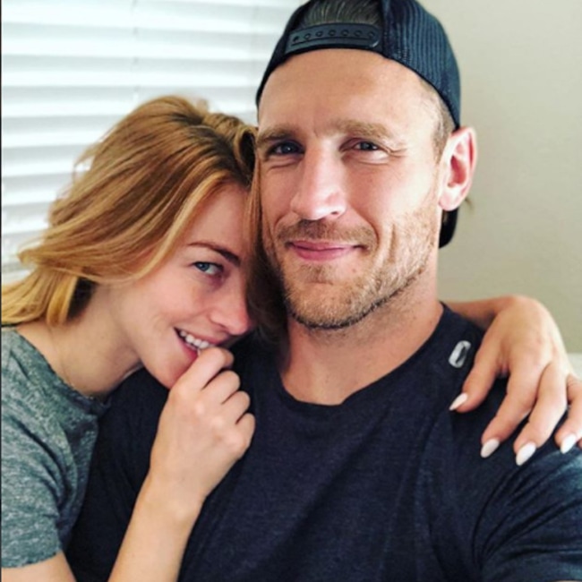 Julianne Hough, Brooks Laich, Sunday Selfie